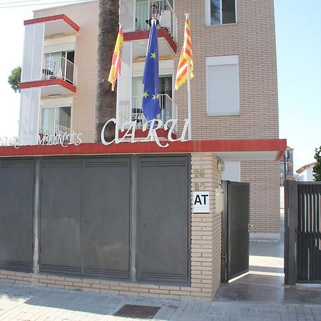 Apartamentos Caru Castelldefels Bagian luar foto