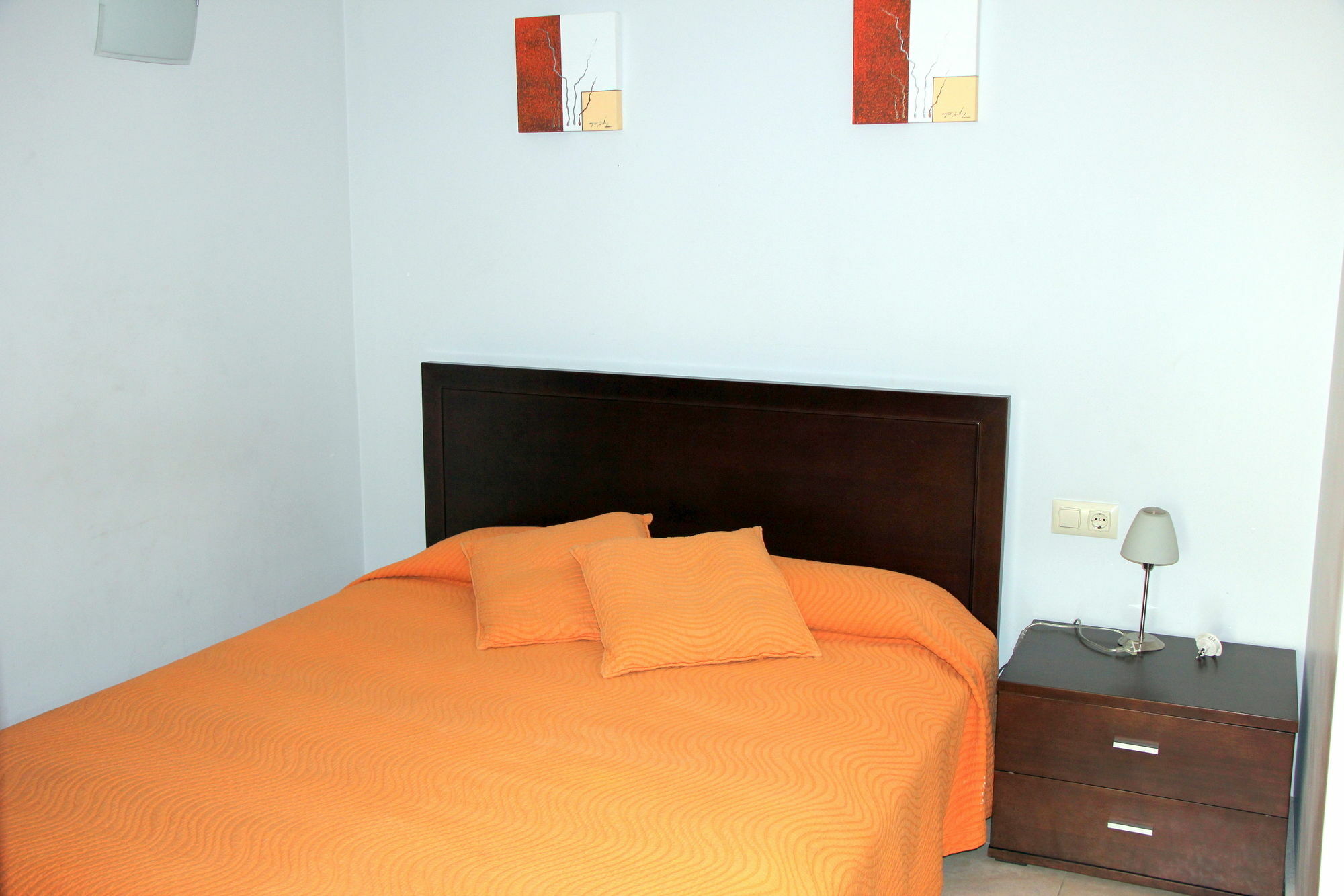 Apartamentos Caru Castelldefels Bagian luar foto