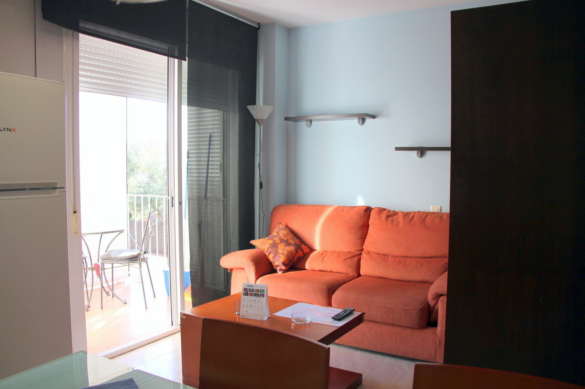 Apartamentos Caru Castelldefels Bagian luar foto
