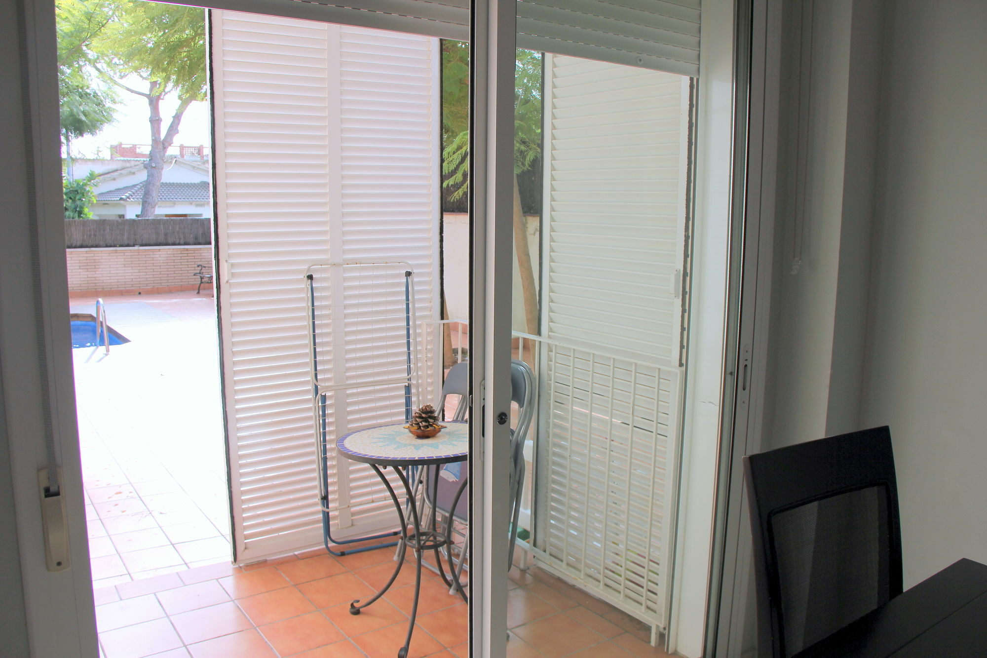 Apartamentos Caru Castelldefels Bagian luar foto